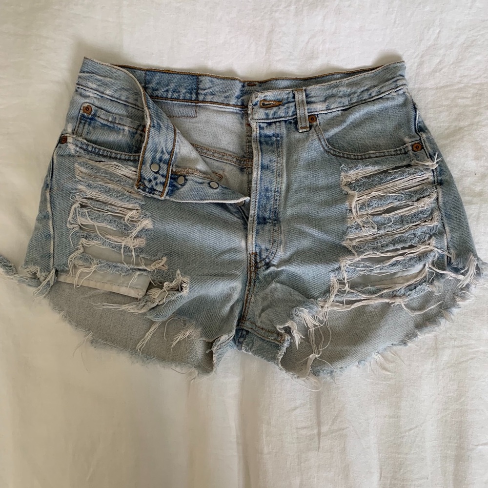 Vintage Levi’s denim shorts
